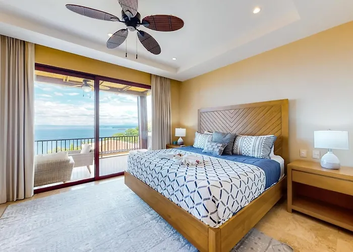 Casa vacanze Ocean-View Ocotal Villa, Balcony & Pool