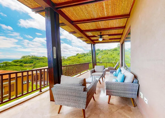 Playas Del Coco Condo: Ocean Views, Shared Pool! * Playa Ocotal